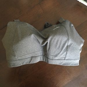 Brooks / Moving Comfort Juno sports bra